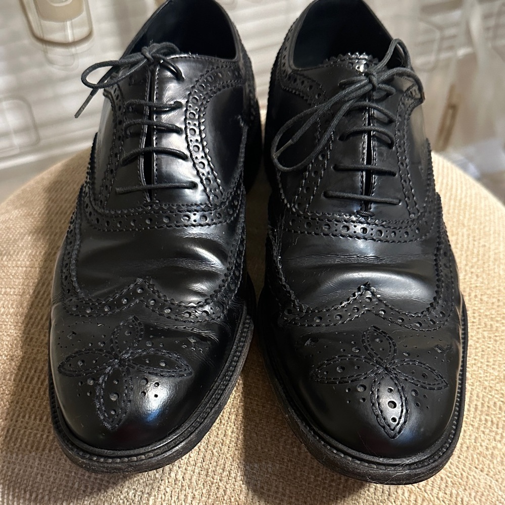 Louis Vuitton Black Brogue Oxfords - Picture 3 of 7